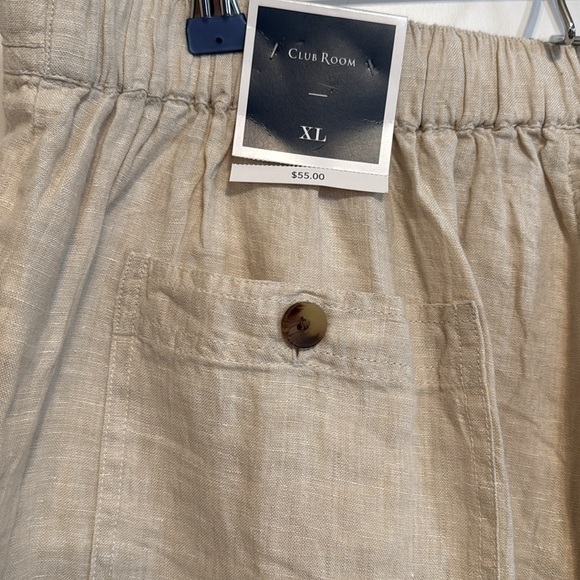 NWT Club room Men's Luxury Linen 9" Drawstring Shorts
Size XL - Picture 7 of 7